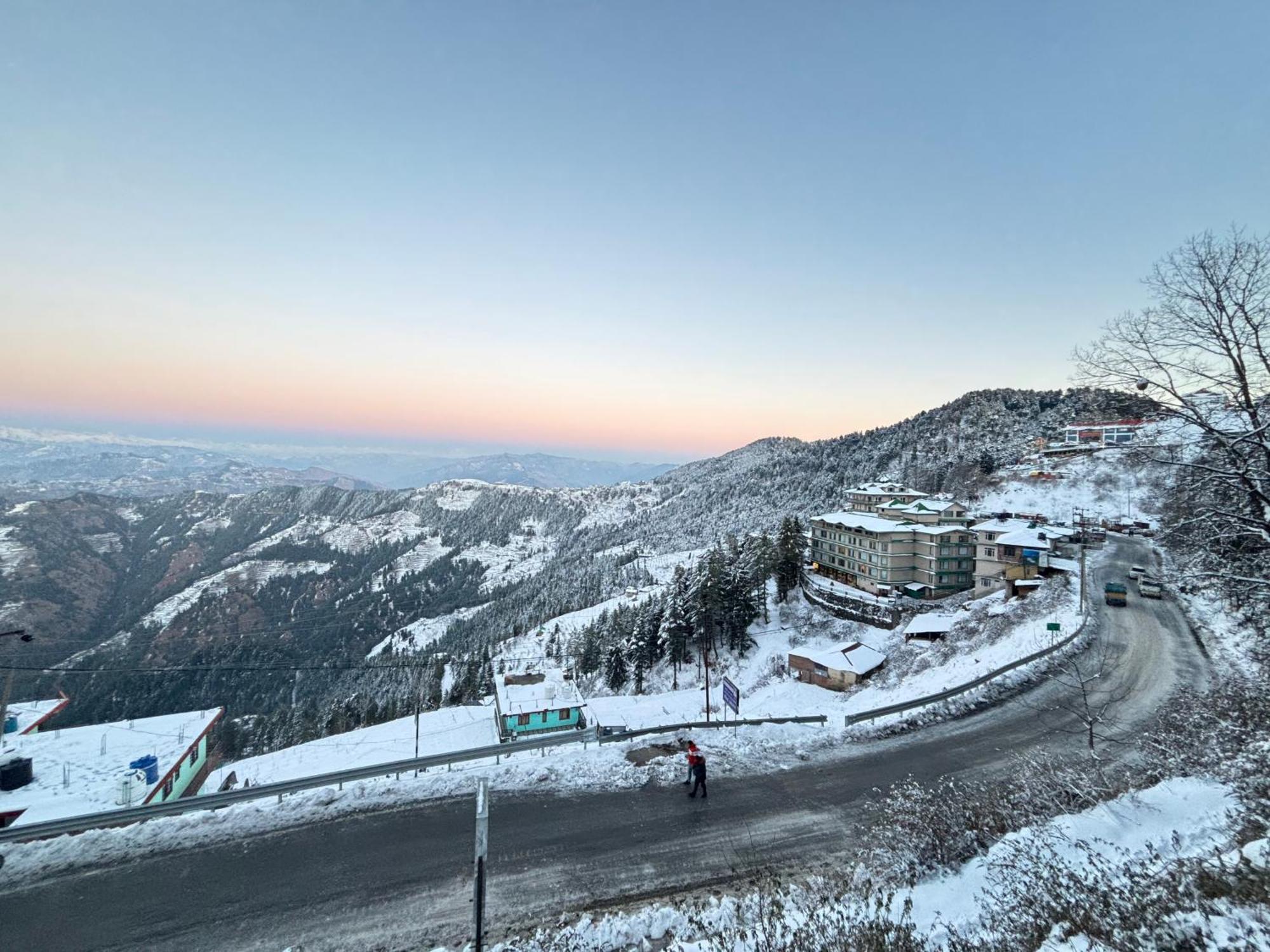 Hotel Treebo Shimla Ayurvedic Retreat Kufri Zewnętrze zdjęcie